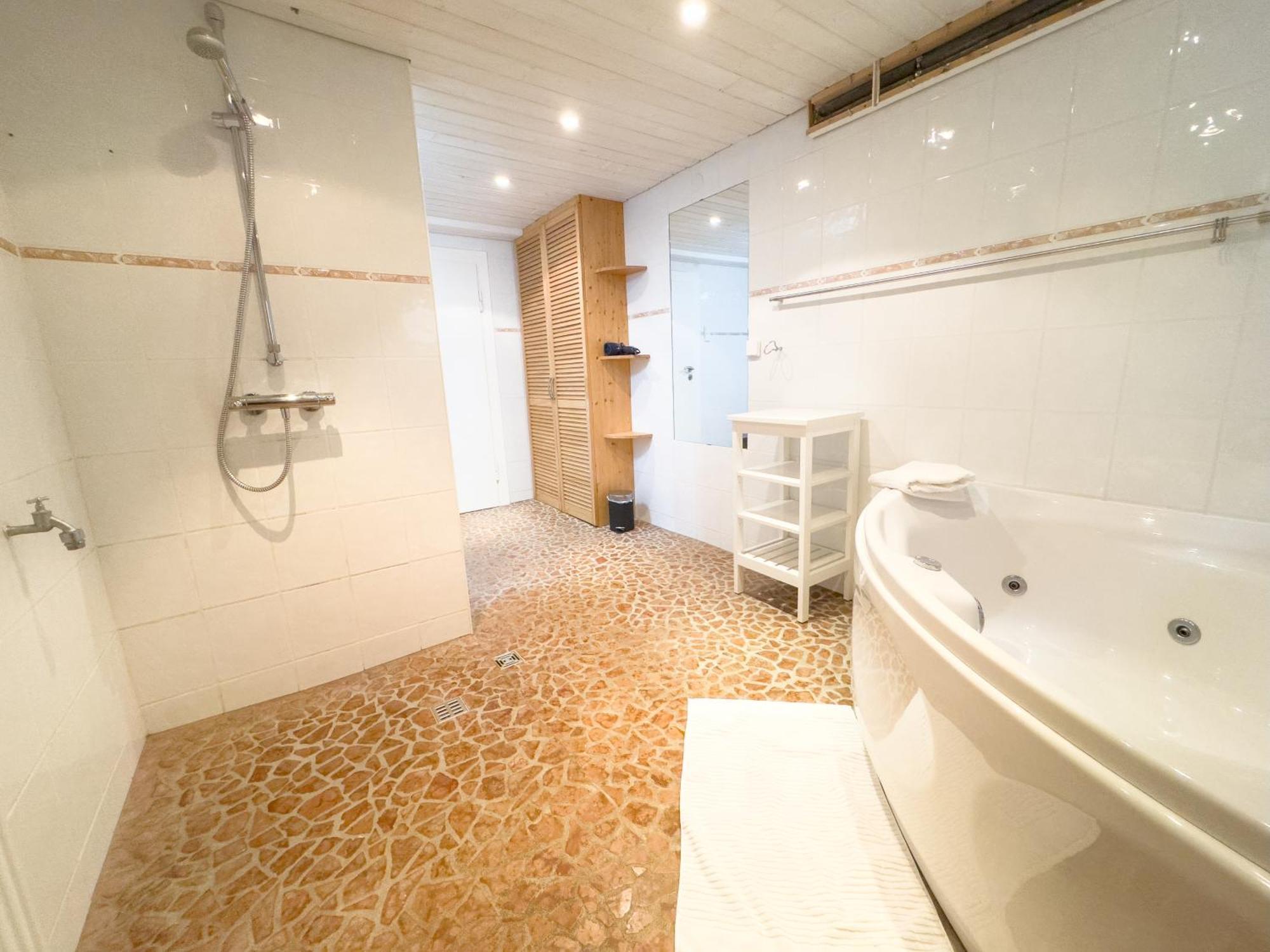 Souterrain Apartment Mit Eigenem Eingang Und Terasse Sarstedt Exteriér fotografie