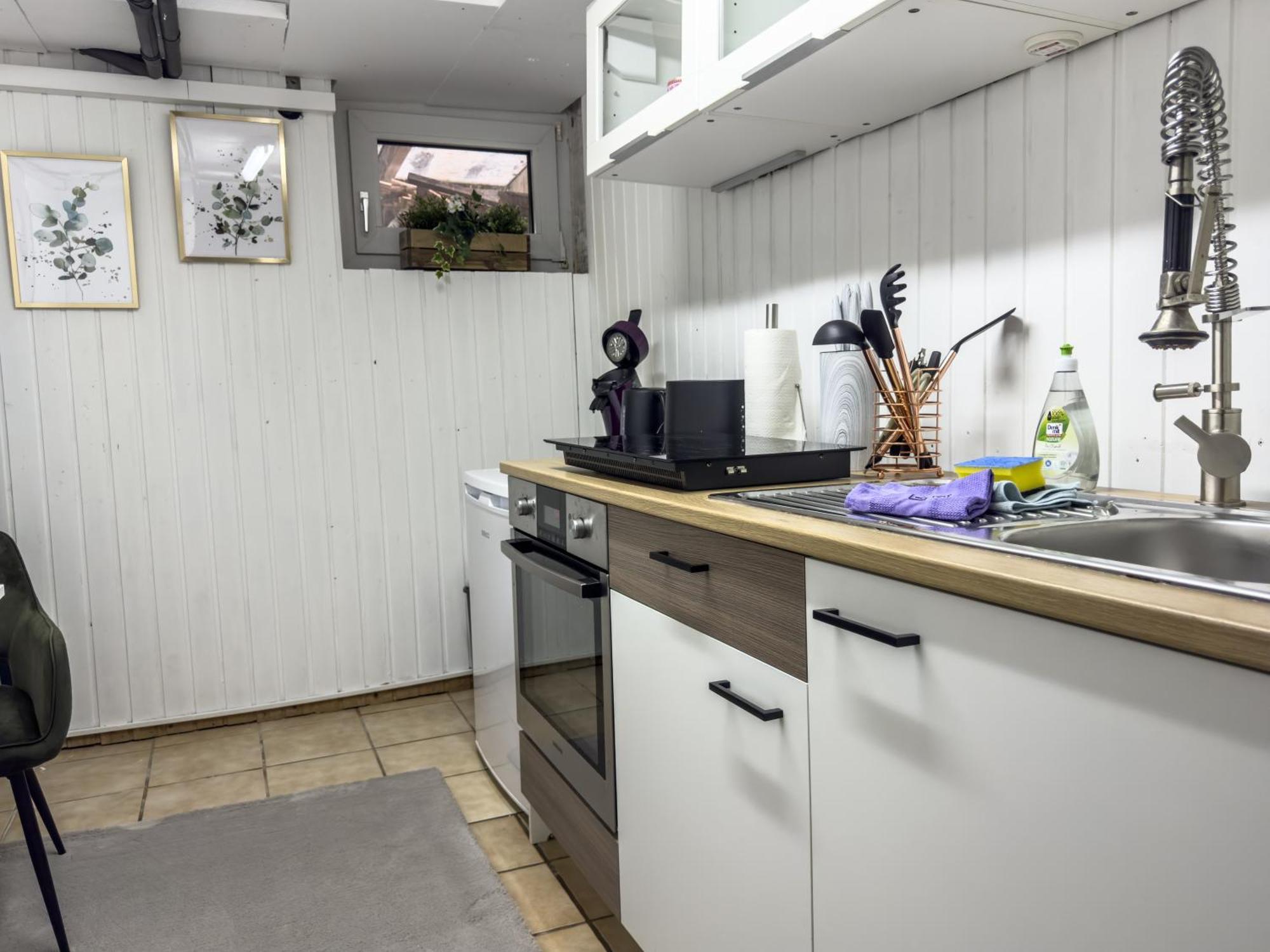 Souterrain Apartment Mit Eigenem Eingang Und Terasse Sarstedt Exteriér fotografie